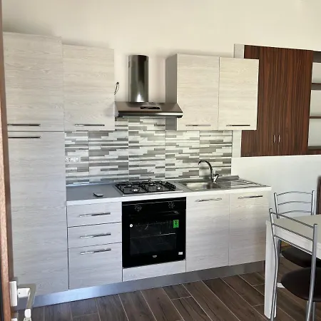 Residenza Valente דירה קאפו ואטיצ'אנו