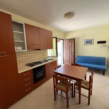 Residenza Valente קאפו ואטיצ'אנו